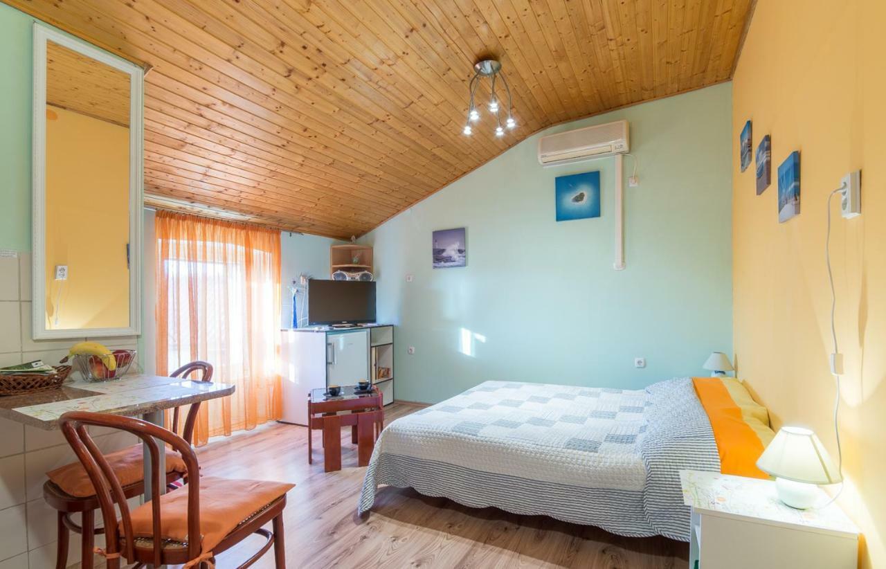 Apartment In Center PUY Eksteriør bilde